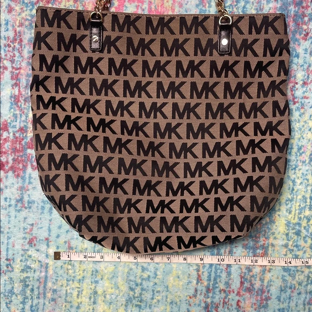 Michael Kors Brown and Black Logo Shoulder Bag - Picture 2 of 5